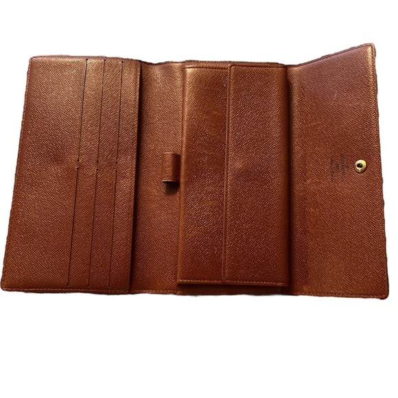 Louis Vuitton Classic Brown Monogram Wallet - Picture 2 of 6